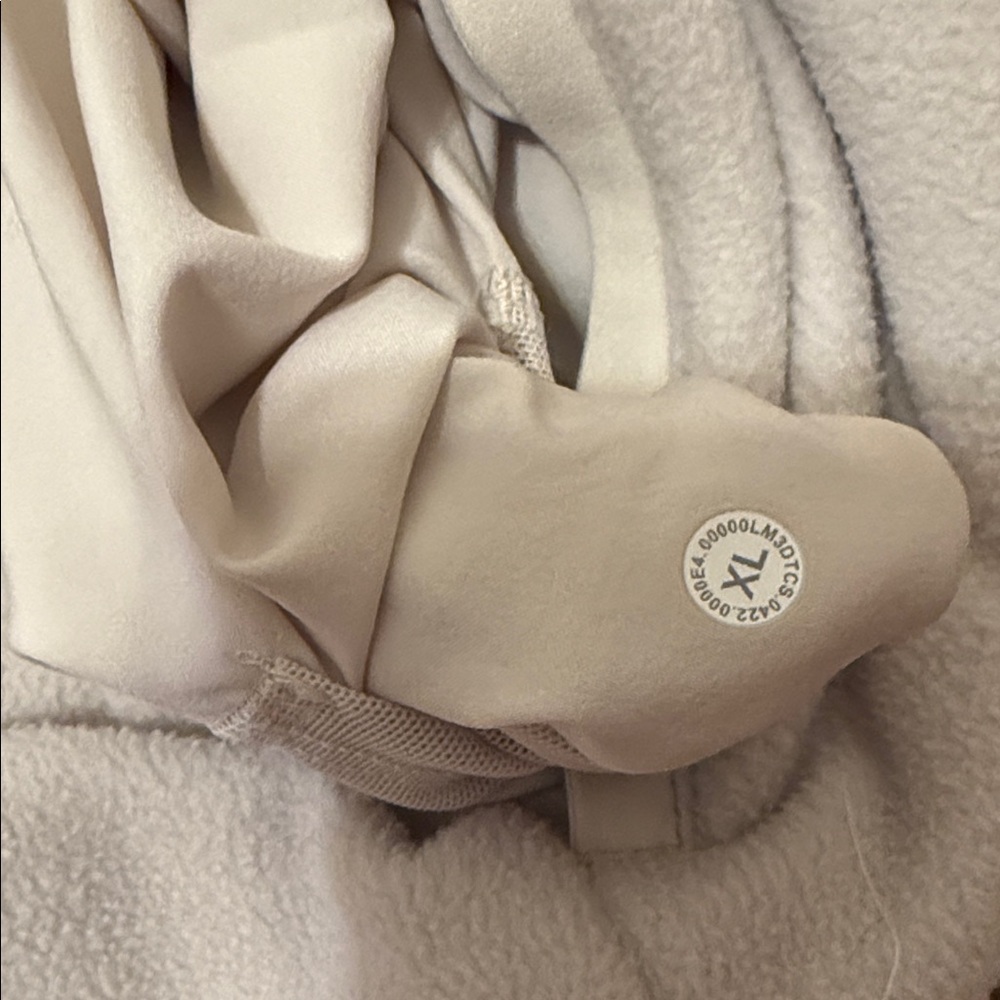 NWOT XL Men’s Lululemon Oversized-Fit Fleece Half Zip - Picture 4 of 4